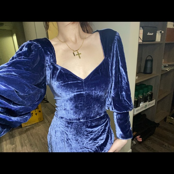 Reformation Fortune Dress - Picture 12 of 13